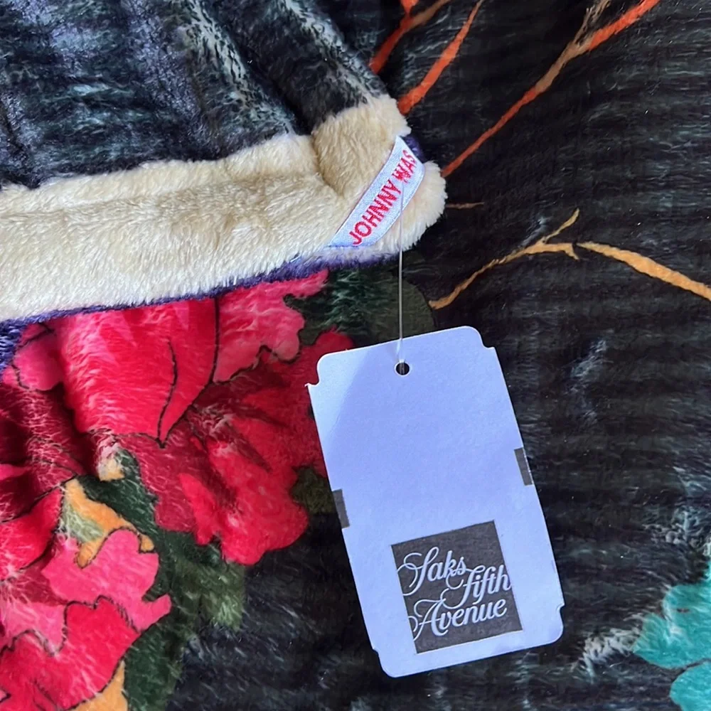Johnny Was Laurel canyon cozy blanket plush soft Floral Velvet Reversible Throw